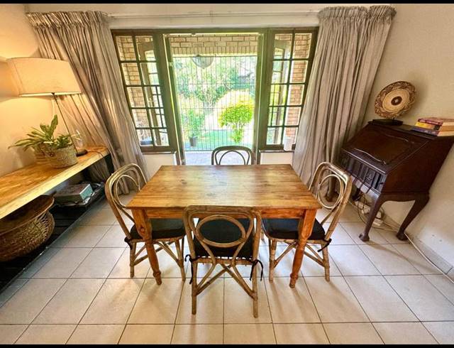 2 BEDROOM TOWNHOUSE FOR SALE IN MONTROSE